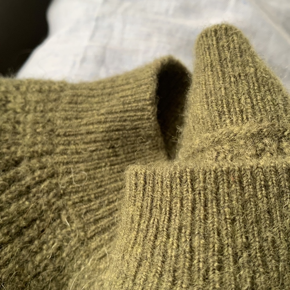 J.Crew Crewneck Cozy Sweater army green size xsmall - Picture 7 of 7